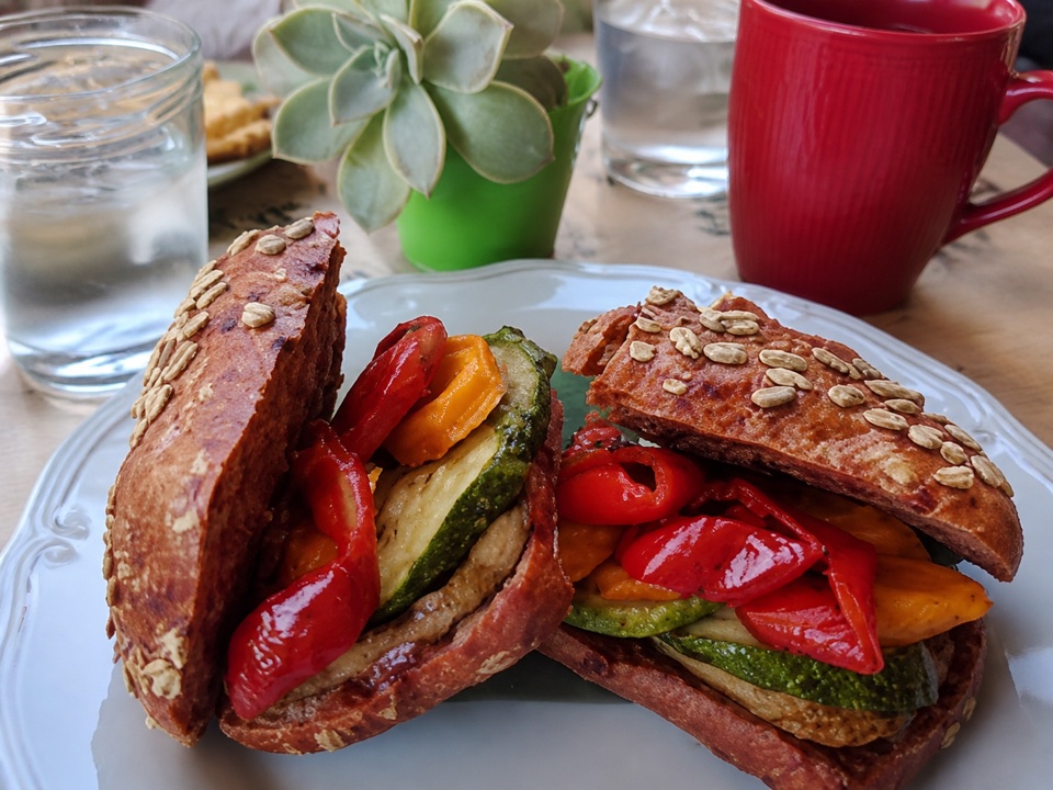 Food served at Coffee Shop Vales